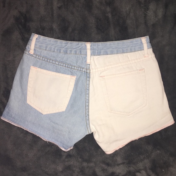 Vintage looking mid-rise shorts - Picture 2 of 3